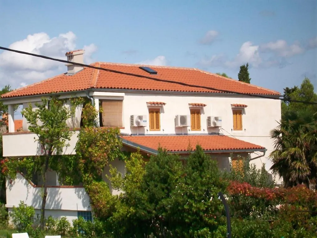 Apartament Studio 4827-3 For 4 Pers In Nerezine