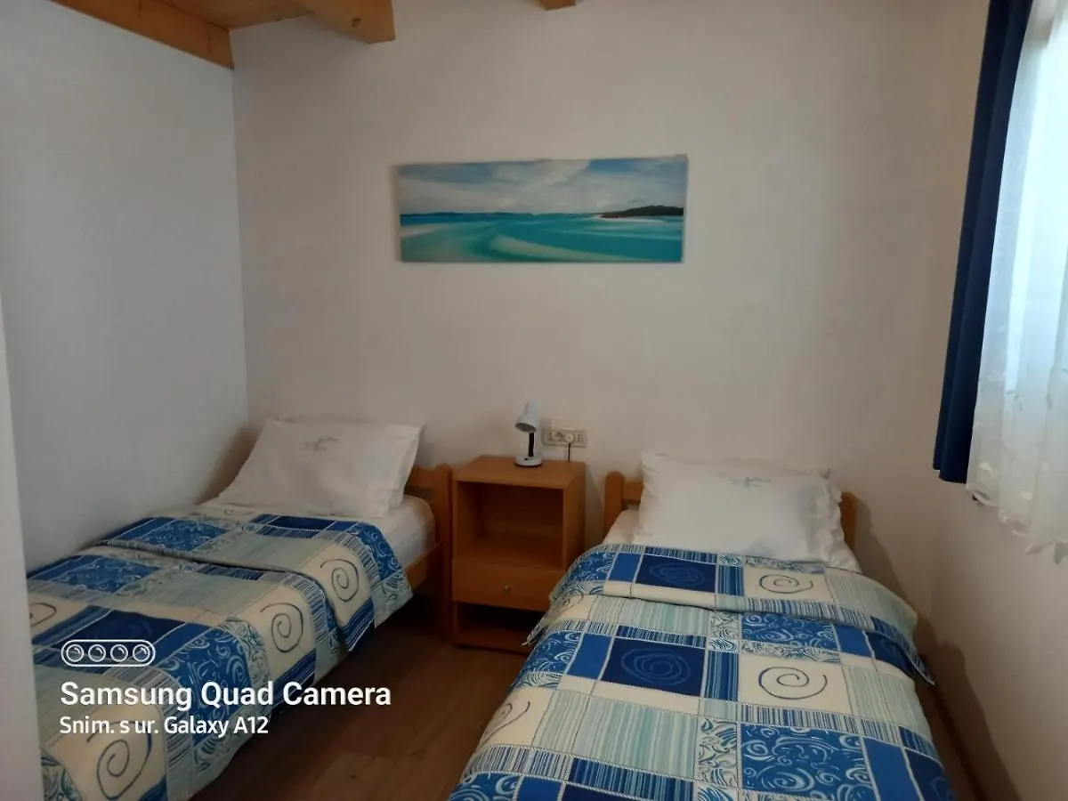 Apartament Studio 4827-3 For 4 Pers In Nerezine